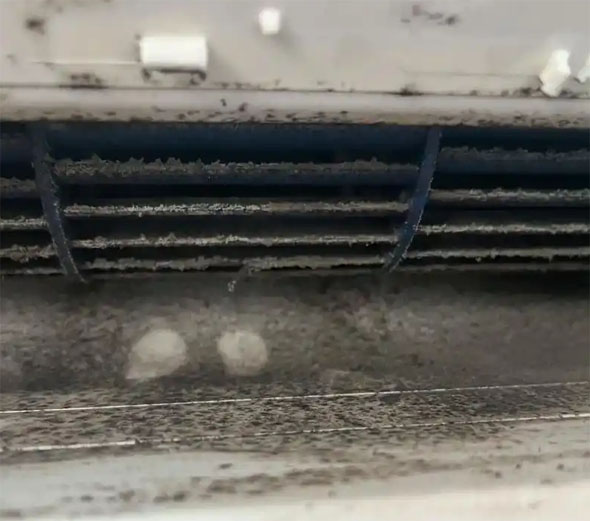 浪卡子空调吹的风有股烧焦味是怎么回事